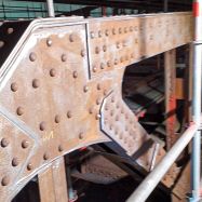 Stahlbau- und Korrosionsschutzarbeiten an der Drehbrücke